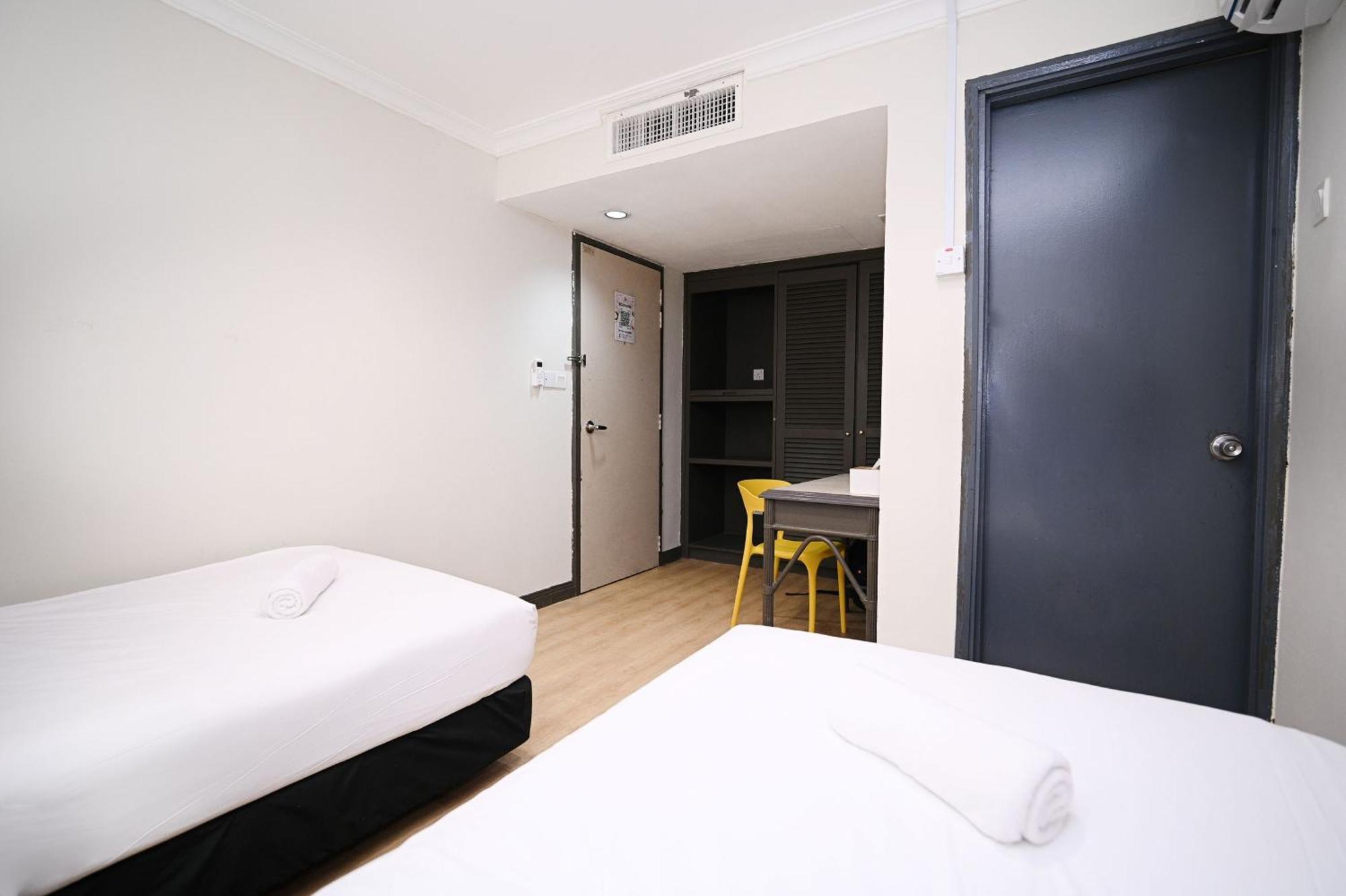 Kingston Hotel 6 - Changkat, Bukit Bintang Куала Лумпур Екстериор снимка