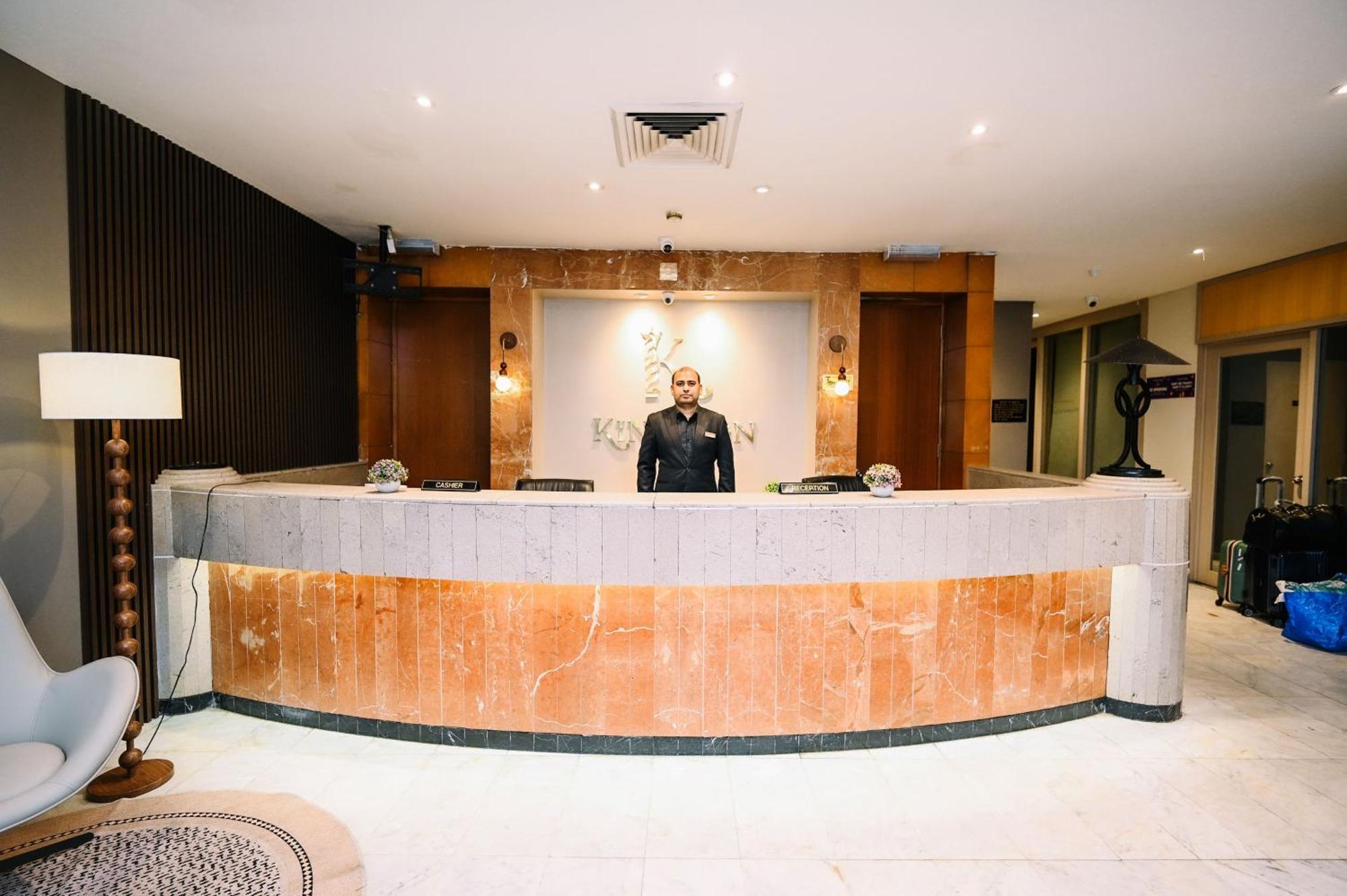 Kingston Hotel 6 - Changkat, Bukit Bintang Куала Лумпур Екстериор снимка