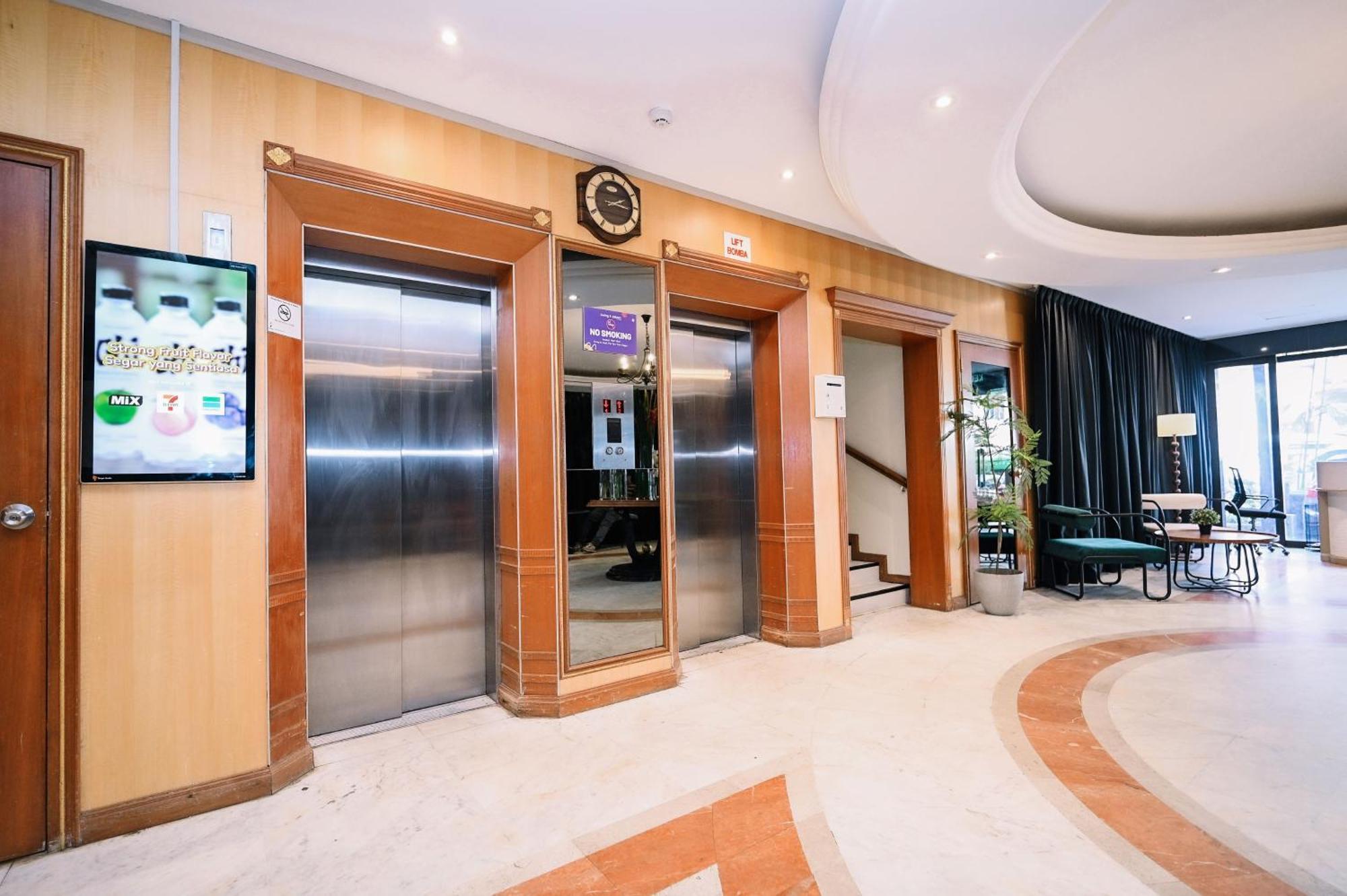 Kingston Hotel 6 - Changkat, Bukit Bintang Куала Лумпур Екстериор снимка
